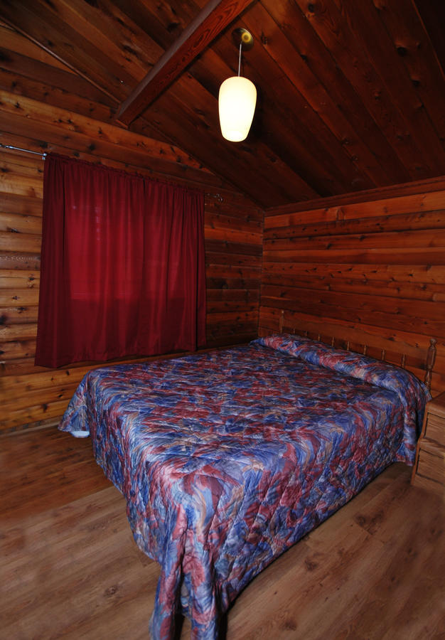 Kenosee Inn & Cabins Kenosee Park Bilik gambar
